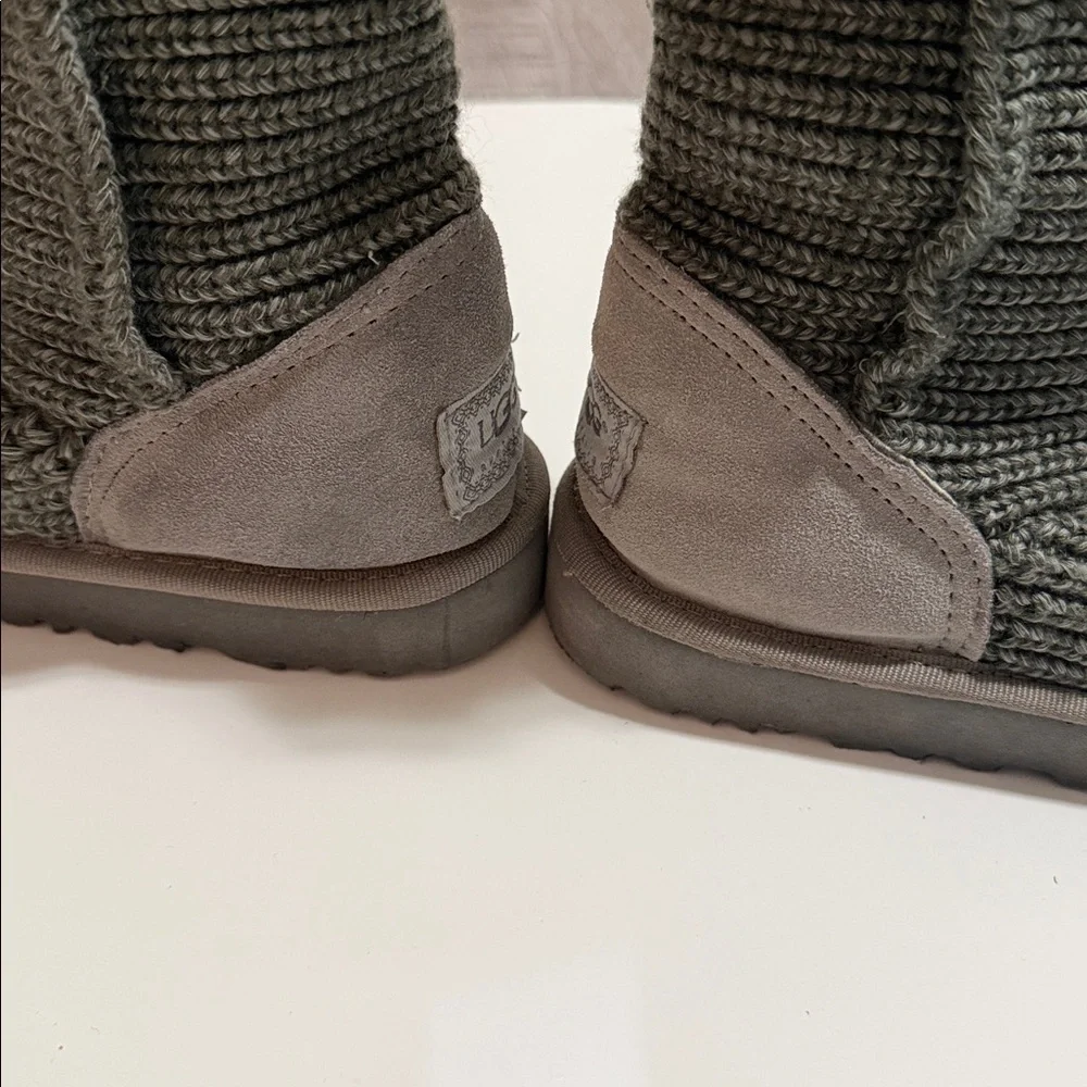 Authentic UGG Australia Classic Cardi boots Gray Size 8 - Picture 10 of 12